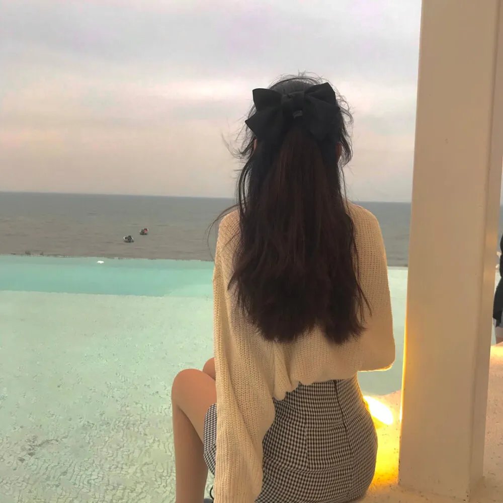 奇妙小镇封面