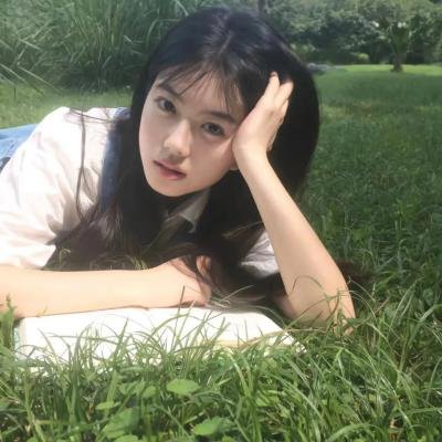 金发美人封面